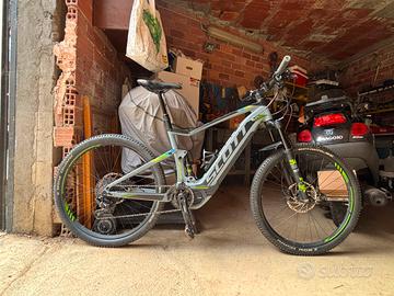 Scott E-Spark 720 plus- L