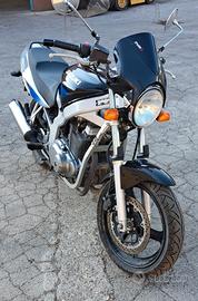 Suzuki GS 500 - 2004