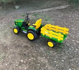 Trattore a batteria jd per bambini con accessori