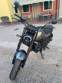 Moto benelli leoncino 125