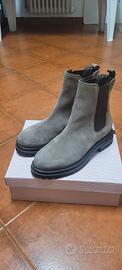 stivaletto scamosciato beige