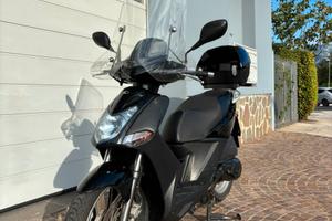 Scooter kymco agility 125 (2012)