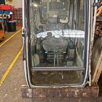 Cabina usata per escavatore ex215