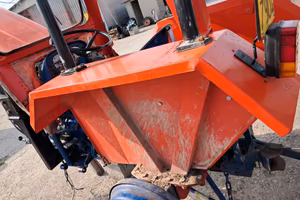 Parafanghi usati trattore fiat 640