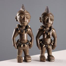 Coppia di Gemelli Ibedji in Legno Arte Yoruba