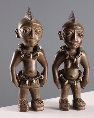 Coppia di Gemelli Ibedji in Legno Arte Yoruba