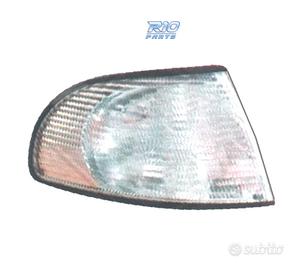 INDICATORE DI DIREZIONE ANTERIORE DESTRO AUDI A4 B