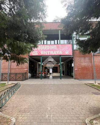 NEGOZIO A VERANO BRIANZA