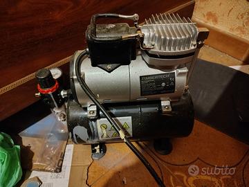 Mini compressore più aerografo