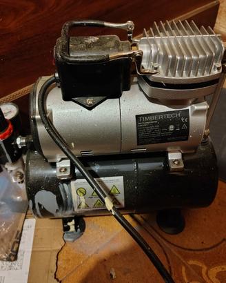 Mini compressore più aerografo