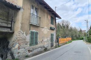 RUSTICO A CASTIGLIONE TORINESE