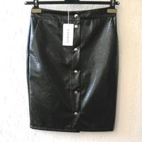 Gonna in ecopelle nera. Nuova 