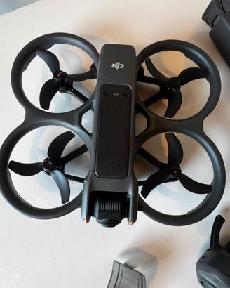 DJI Avata 2 Fly Smart Combo (tre batterie)