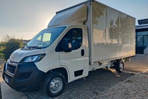 Peugeot Boxer 335 2.2 BlueHDi 140 S&S PLM-TM Furgo