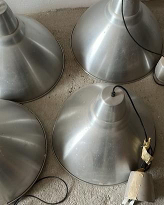 Lampadari attività