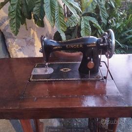SINGER antica degli anni '30 a scomparsa/Tavolino 