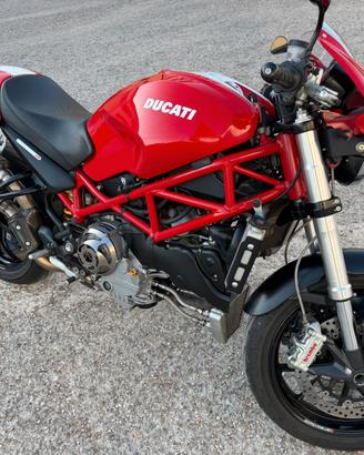 Ducati Monster S4R 998 Testastretta (2008) - 10k k