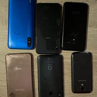 Vari smartphone da riparare