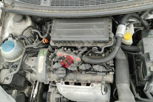 Motore in attesa di prova skoda roomster 2006-10