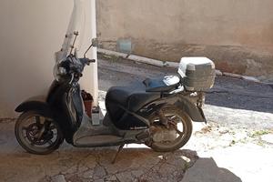 scarabeo 125