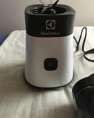 Frullatore juice blender Electrolux con bottiglia