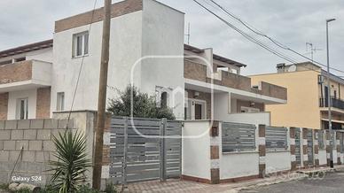 Appartamento di 80 m² con 5 locali a Roma