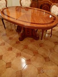 Tavolo stanza da pranzo