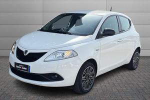 Lancia Ypsilon 1.0 firefly hybrid s&s 70cv