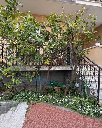 Casa indipendente di 107 m² con 5 locali e box aut