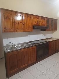 Cucina in legno solo  sportelli o cucina completa