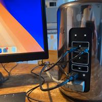 Mac Pro MacOS Sequoia 64gb 1TB CPU 12 core