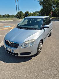 Skoda Fabia 1.2 12V 5P. neopatentati - 2008