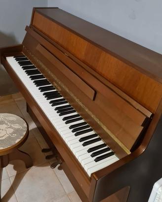 Pianoforte verticale Hubschen tre pedali