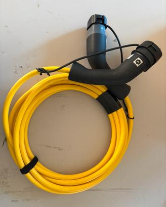 cavo di ricariva auto