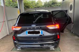 FORD KUGA ST LINE