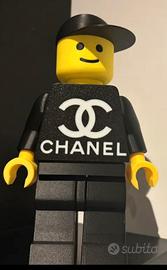 Omino Lego XXL 20cm Chanel