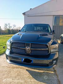 RAM 1500 SPORT 5.7 del 2014