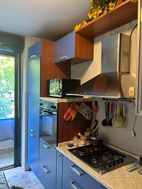 cucina usata completa più porta tv
