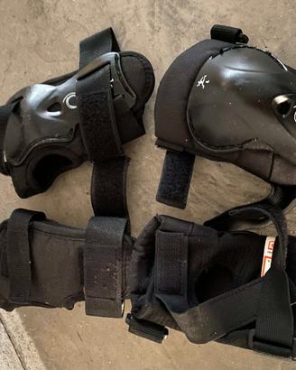 Protezioni per pattini in linea bambini casco ecc