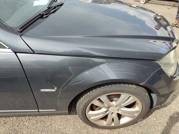 Parafango destro MERCEDES-BENZ C 220 del 2010