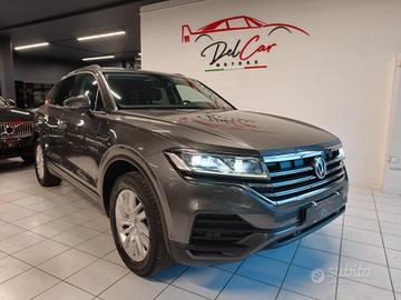 Volkswagen Touareg 3.0 V6 TDI Black Style Gancio T
