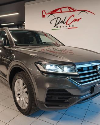 Volkswagen Touareg 3.0 V6 TDI Black Style Gancio T