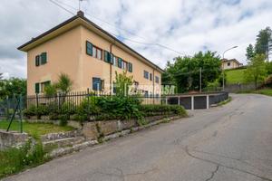 AMPIO TRILOCALE CON GARAGE A TOANO CENTRO