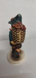 Goebel Hummel - "Flower Vender" #381 - vintage