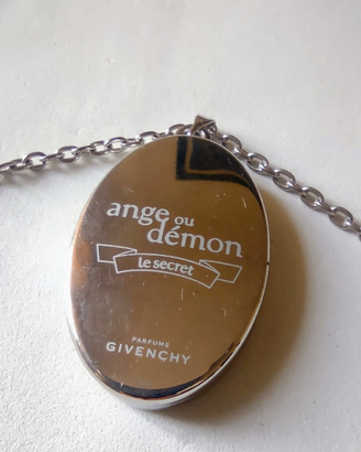 Givenchy collana porta foto
