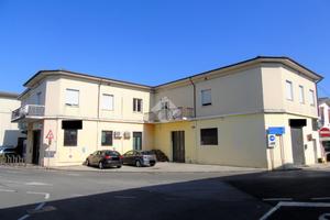 NEGOZIO A AZZANO MELLA