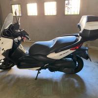 Yamaha XMAX 250 ABS