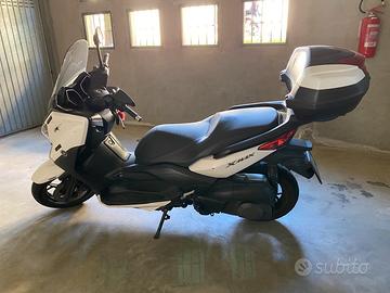 Yamaha XMAX 250 ABS