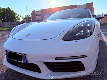 Porsche 718 boxster 2.0
