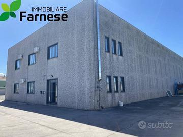 Immobile di 1000 m² con più di 5 locali a Piacenza